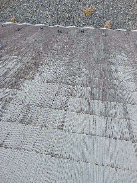 屋根材の色褪せ発生